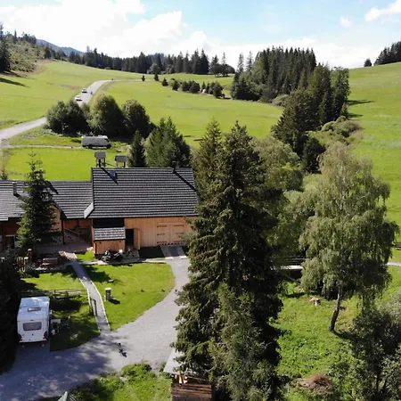 Campsite Minikemp Na Palcovce - Minipokoje A Spani V Obytnych Autech Huty