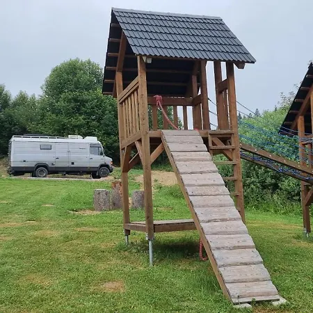 Minikemp Na Palcovce - Minipokoje A Spani V Obytnych Autech אתר קמפינג *