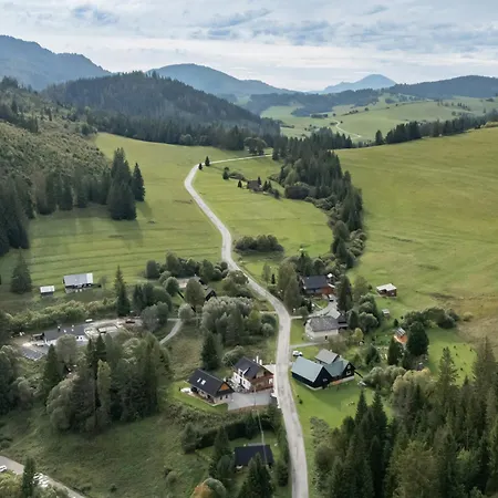 אתר קמפינג Minikemp Na Palcovce - Minipokoje A Spani V Obytnych Autech Huty