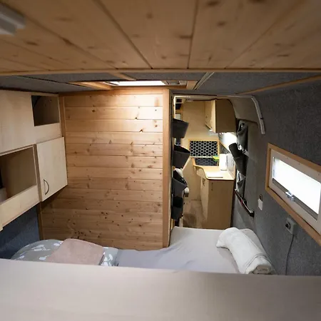 Minikemp Na Palcovce - Minipokoje A Spani V Obytnych Autech Huty