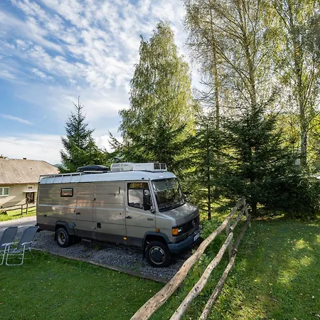 Minikemp Na Palcovce - Minipokoje A Spani V Obytnych Autech