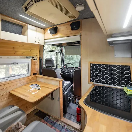 אתר קמפינג Minikemp Na Palcovce - Minipokoje A Spani V Obytnych Autech Huty