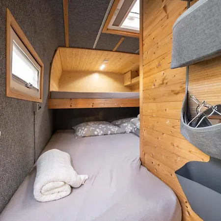 Minikemp Na Palcovce - Minipokoje A Spani V Obytnych Autech *